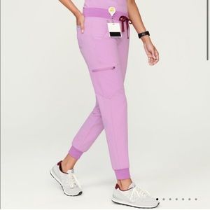 BNWOT FIGS set - jogger bottoms with 3 pocket top